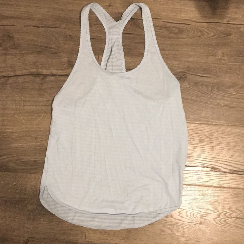 Large, back-tie Lululemon Tank